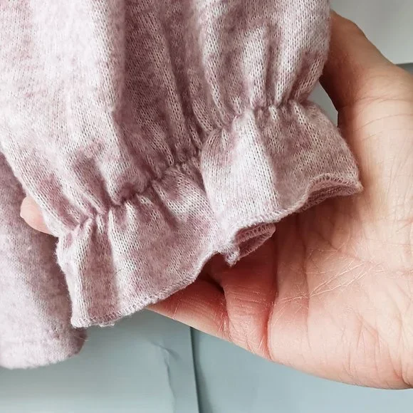 ADRIENNE VITTADINI Pink Ruffled Sweater Size M - Picture 5 of 11